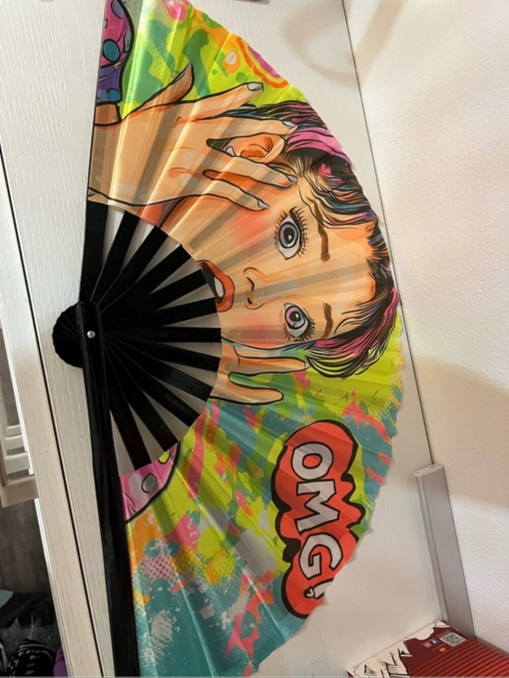OMG Pop Art Decorative Clack Fan - Multicolor